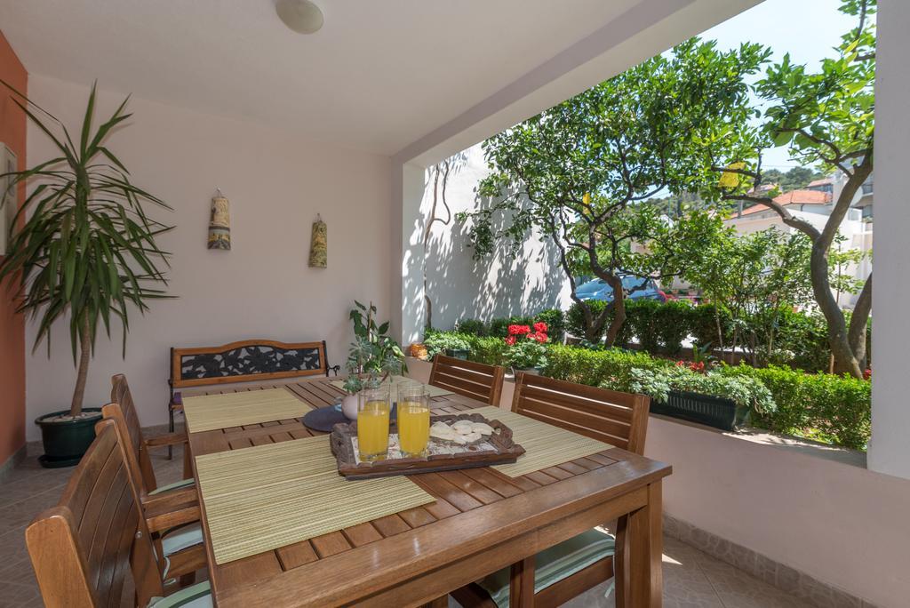 Apartments In Τρογκίρ Εξωτερικό φωτογραφία