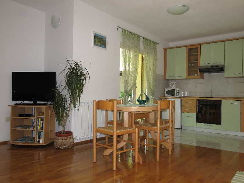 Apartments In Τρογκίρ Εξωτερικό φωτογραφία