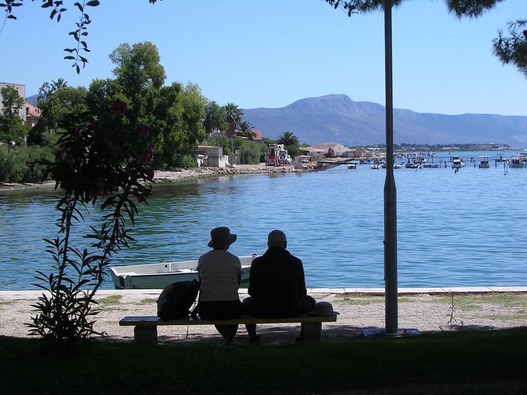 Apartments In Τρογκίρ Εξωτερικό φωτογραφία